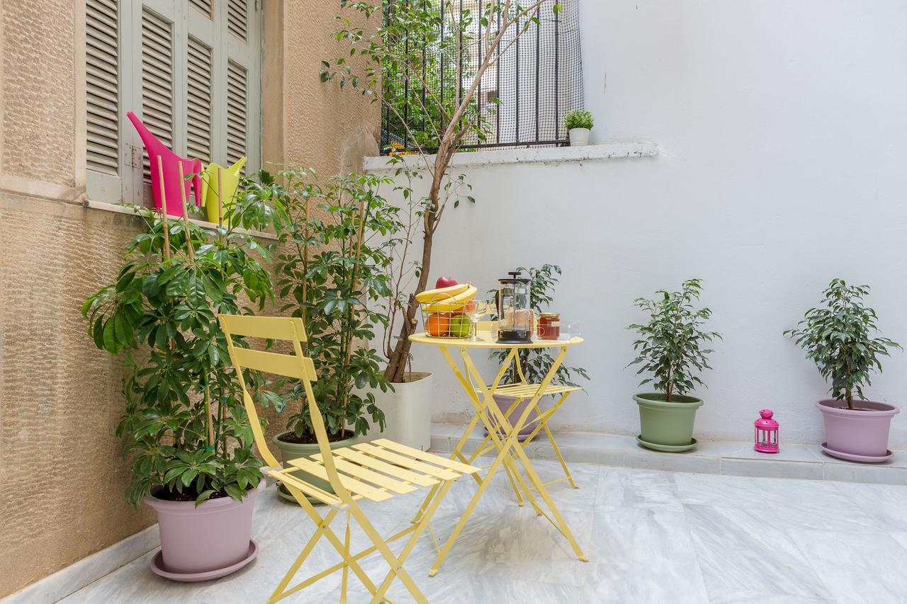 Grandma'S Chic & Bright Athenian Home With A Patio Extérieur photo